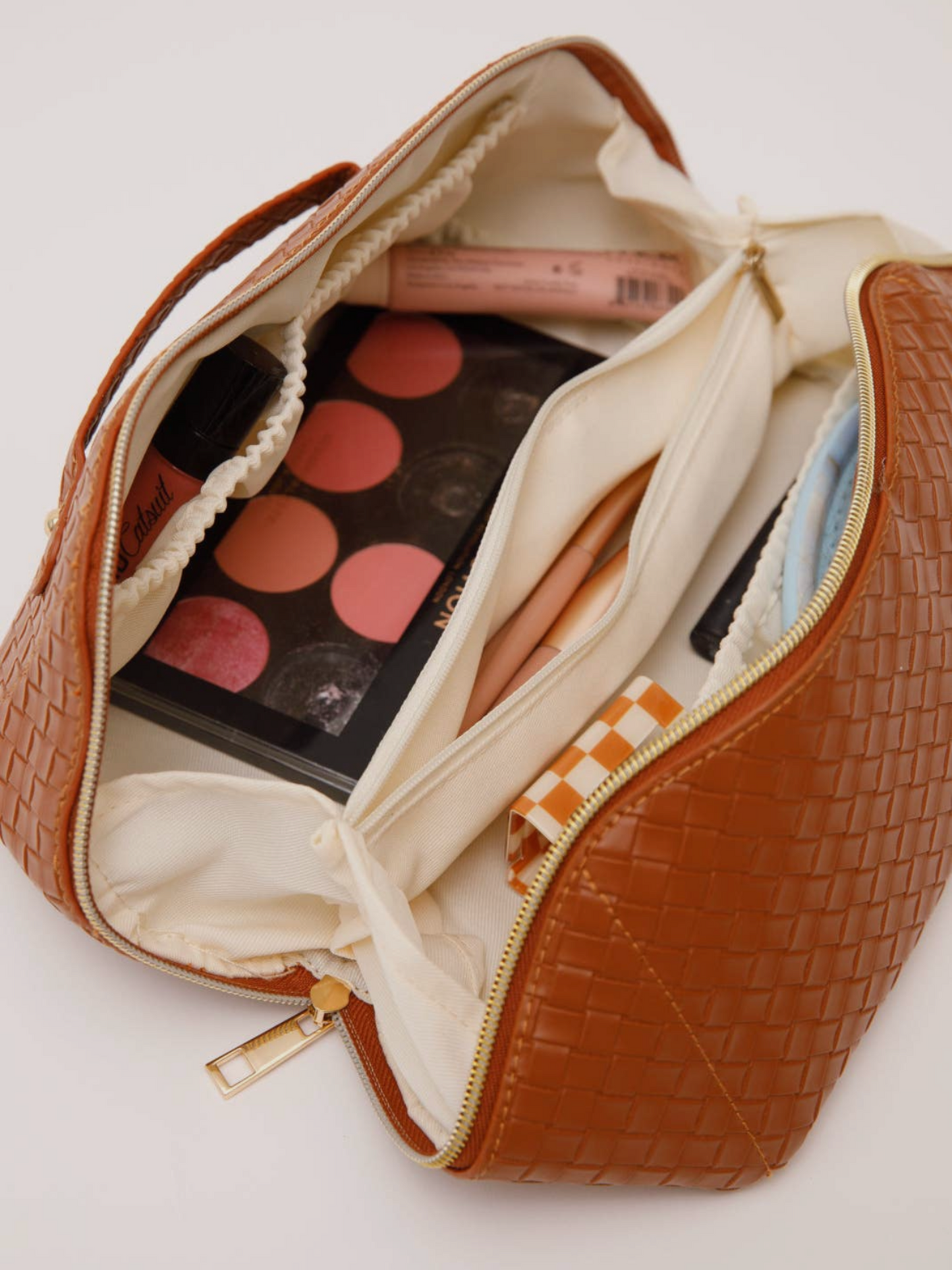 Modern Cosmetic Bag | Cognac Brown